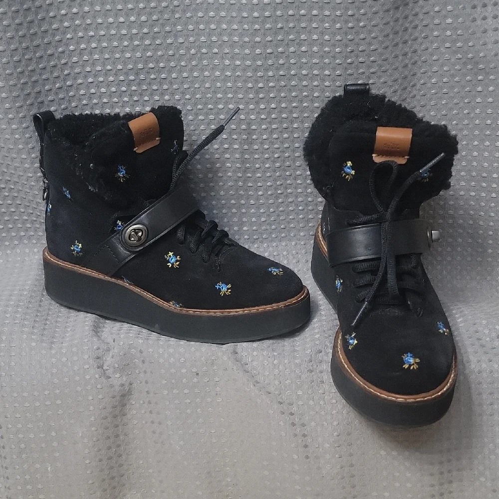 Coach City Hiker Floral Platform Wedge Bootie Size 6.5 - Picture 2 of 9